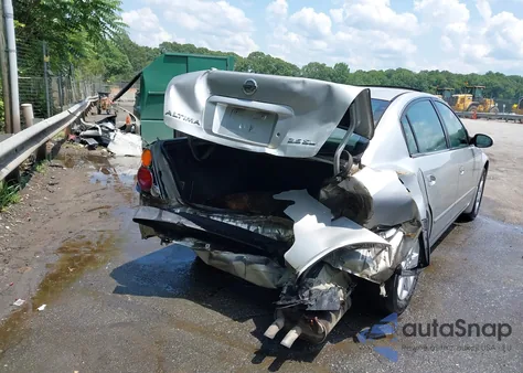 2003 Nissan Altima 2.5 Sl z USA, uszkodzony, nr VIN 1N4AL11D13C295539